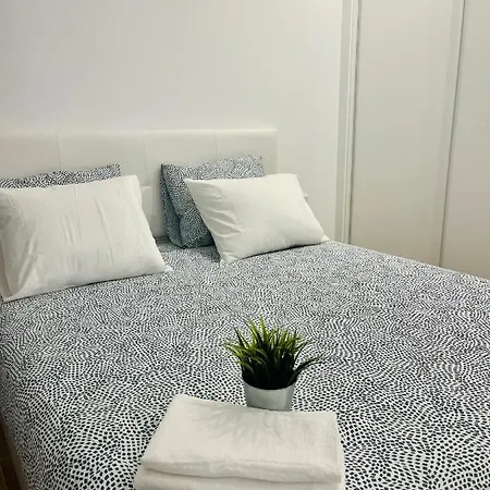 Bernabeu/ C.Universitaria Apartments Madrid Extérieur photo