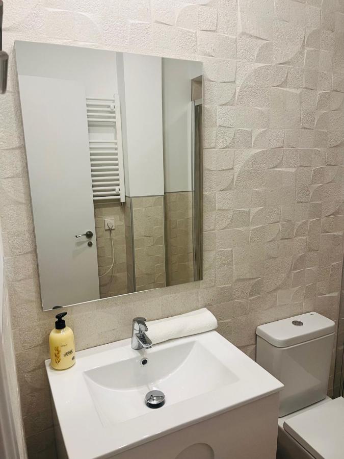 Bernabeu/ C.universitaria Apartament *